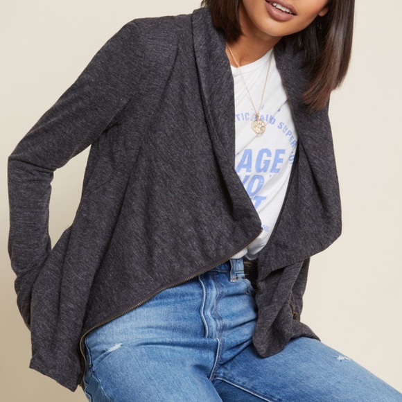 Modcloth Sweaters - Modcloth Airport Greeting Cardigan Medium